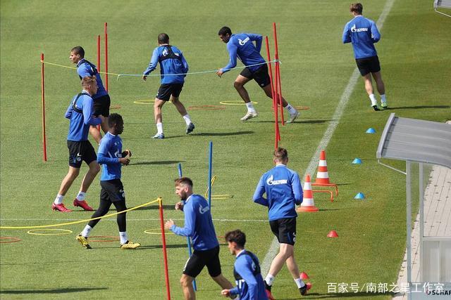 高诗岩20+7+5山东逆转北控 四川不敌江苏